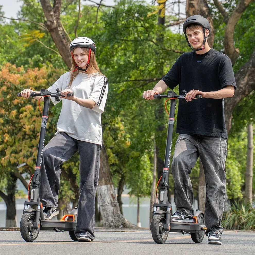 Megawheels E2 Electric Scooter - 36V, 10.2Ah, 400W, max speed 20 mph, 28 mile range - Financing Available! - Image 5