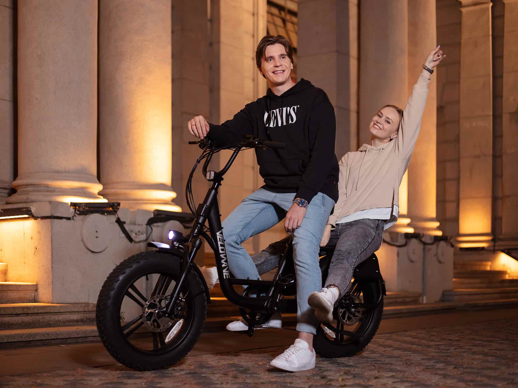 Velowave Prado S Commuter Fat Tire Electric Bike -48V 15Ah 750W hub motor - hydraulic brakes and suspension, 25MPH, Range up to 40 miles - 100% Financing Available! - Image 9